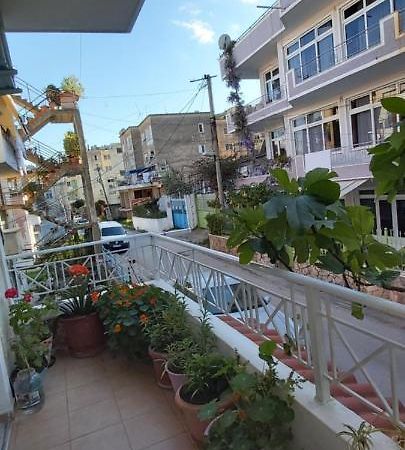Honey Apartment Near Port Of Saranda Sarande Exterior photo