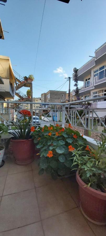 Honey Apartment Near Port Of Saranda Sarande Exterior photo