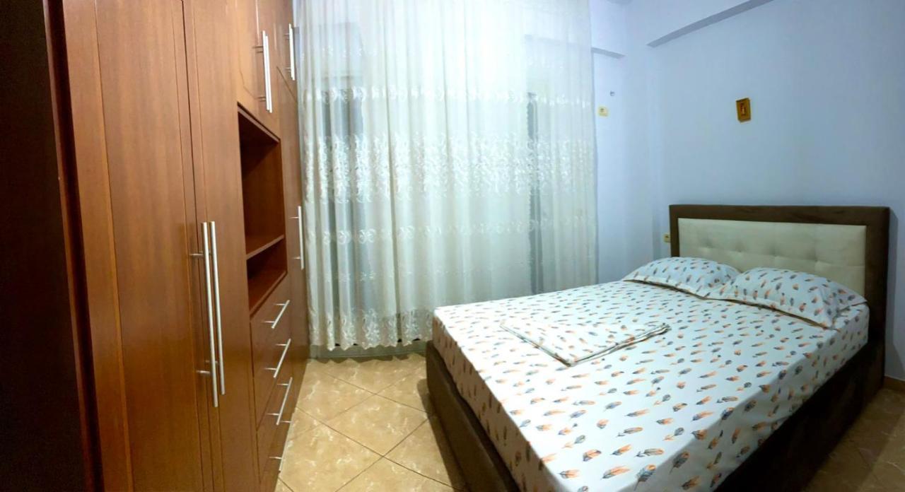 Honey Apartment Near Port Of Saranda Sarande Exterior photo
